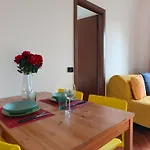 Apartament Center Urban Apt, Ac, Wifi, Metro M3 Duomo