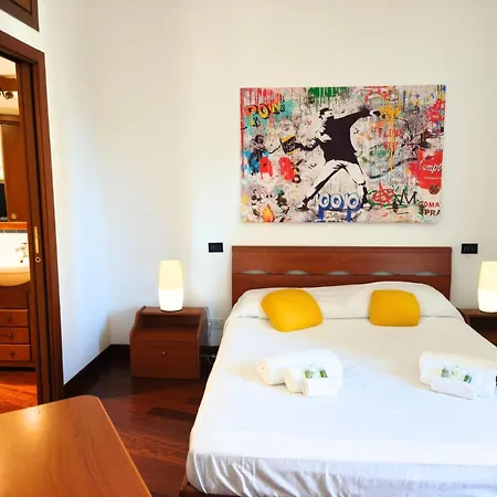 Center Urban Apt, Ac, Wifi, Metro M3 Duomo Apartament