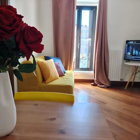 Center Urban Apt, Ac, Wifi, Metro M3 Duomo *