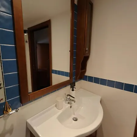 Center Urban Apt, Ac, Wifi, Metro M3 Duomo דירה *